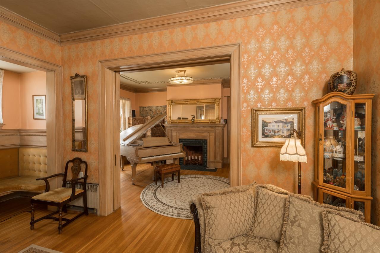 Ringling House Bed & Breakfast 배러부 외부 사진