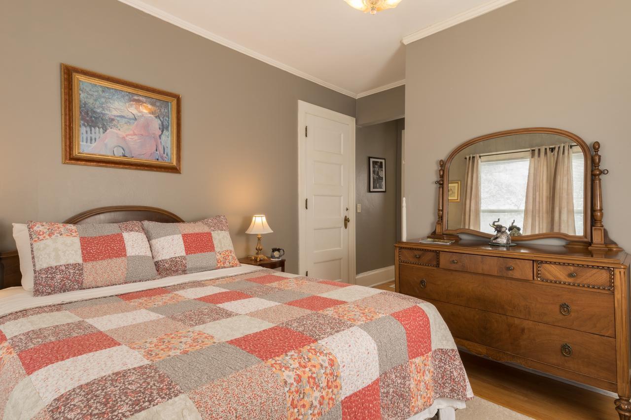 Ringling House Bed & Breakfast 배러부 외부 사진