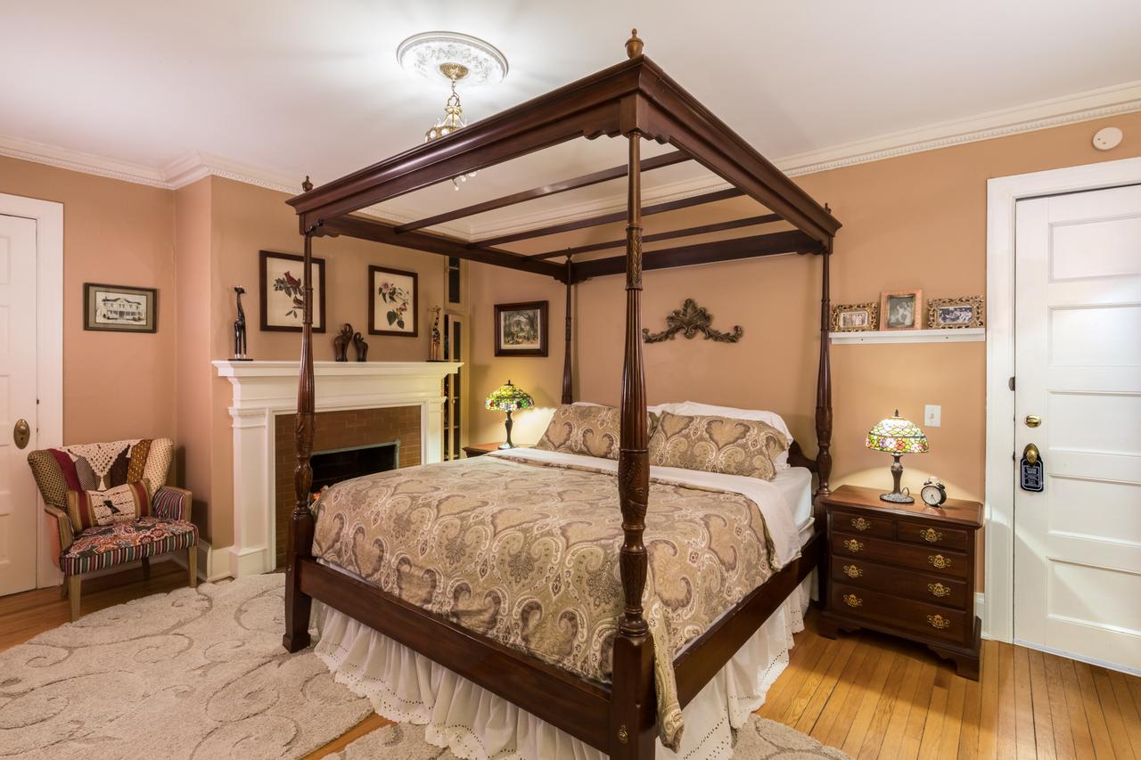 Ringling House Bed & Breakfast 배러부 외부 사진