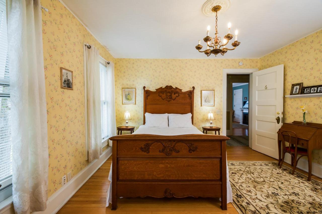 Ringling House Bed & Breakfast 배러부 외부 사진