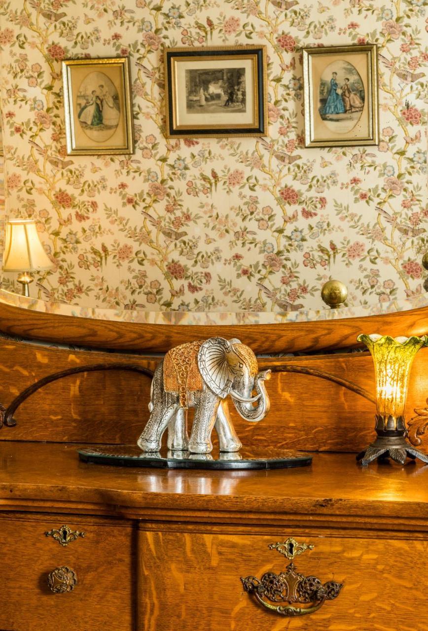 Ringling House Bed & Breakfast 배러부 외부 사진